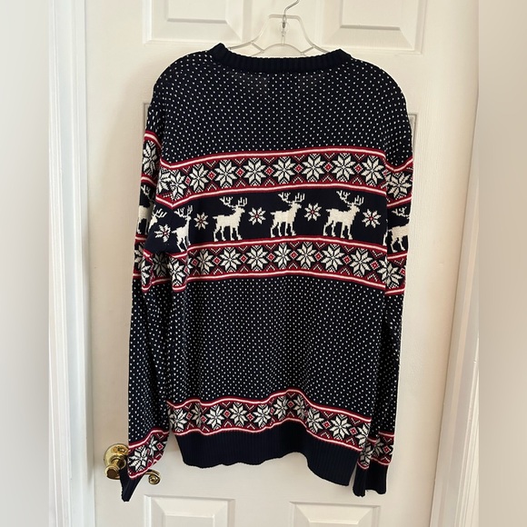 ASPEN Men’s Winter Wonderland Lightweight Sweater Size: Medium - Picture 2 of 3